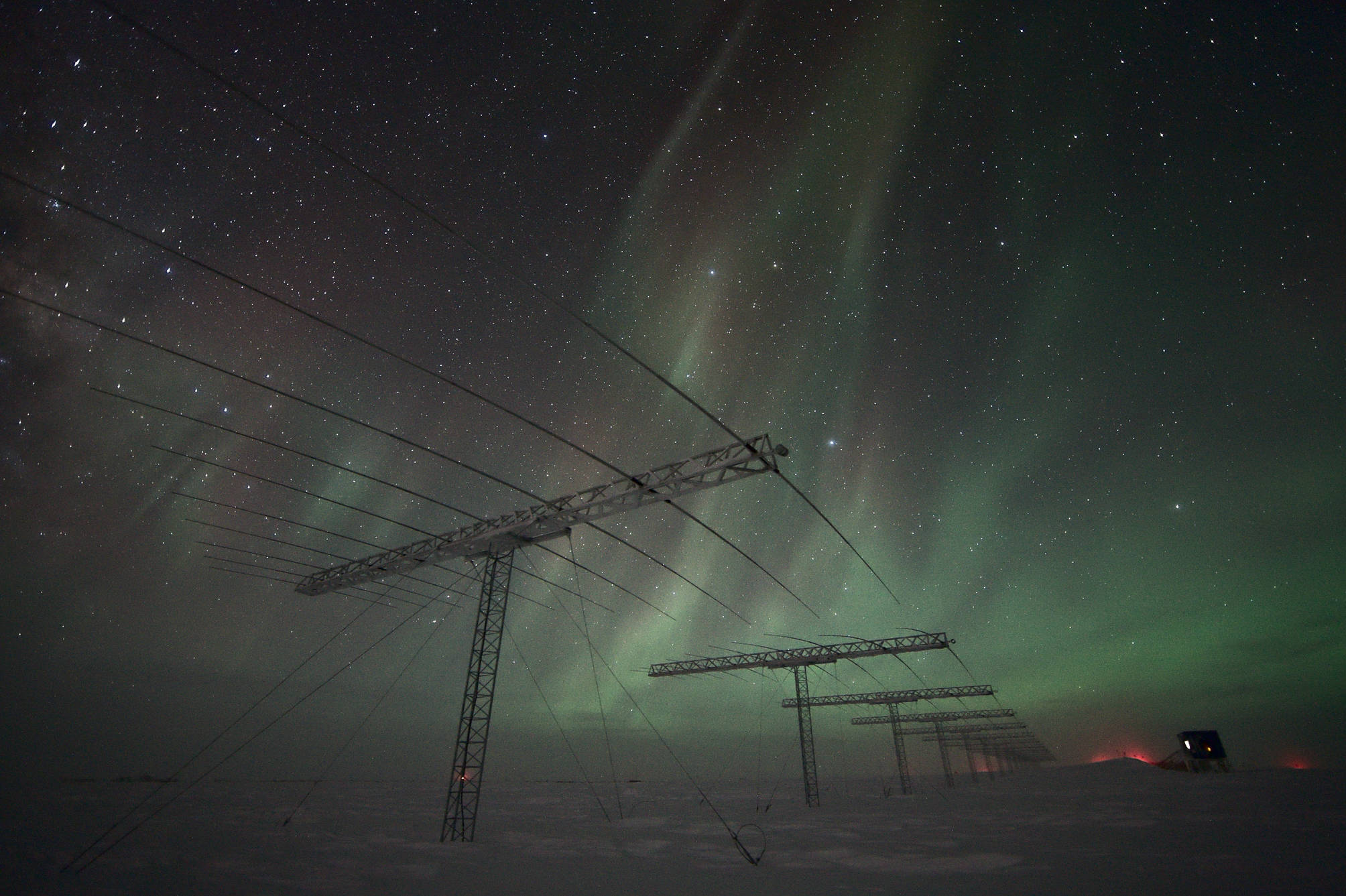 SuperDARN antennae around the data acquisition building